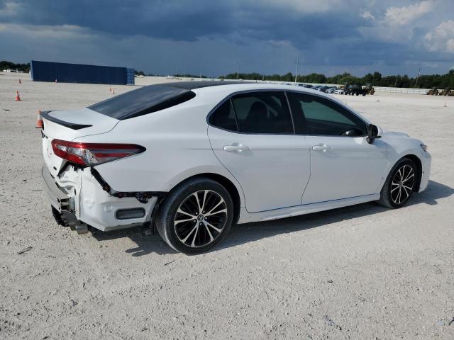 Photo 2 VIN: 4T1B11HK3JU593070 - TOYOTA CAMRY L 