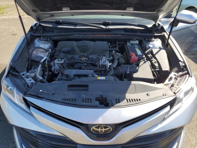 Photo 10 VIN: 4T1B11HK3JU599113 - TOYOTA CAMRY L 