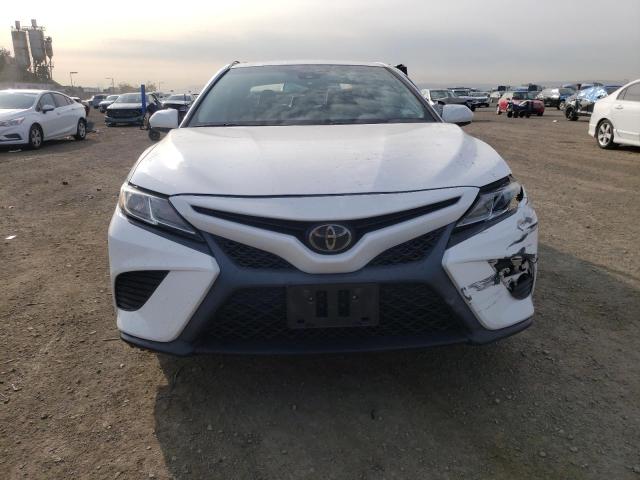 Photo 4 VIN: 4T1B11HK3JU601491 - TOYOTA CAMRY L 