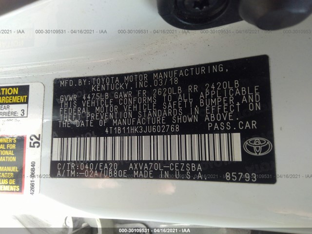 Photo 8 VIN: 4T1B11HK3JU602768 - TOYOTA CAMRY 