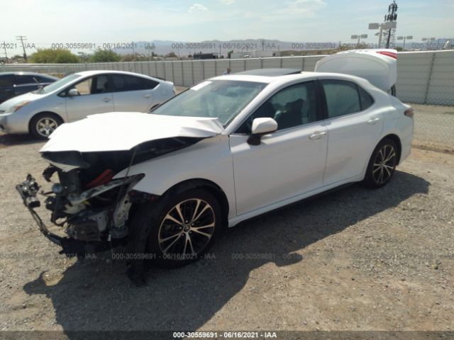 Photo 1 VIN: 4T1B11HK3JU606190 - TOYOTA CAMRY 