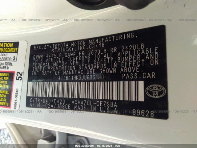 Photo 8 VIN: 4T1B11HK3JU606190 - TOYOTA CAMRY 