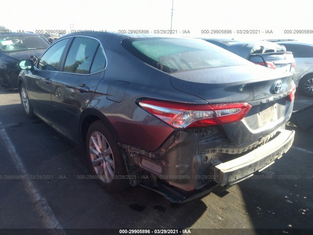 Photo 2 VIN: 4T1B11HK3JU623586 - TOYOTA CAMRY 