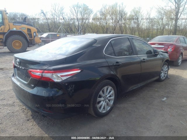 Photo 3 VIN: 4T1B11HK3JU629808 - TOYOTA CAMRY 