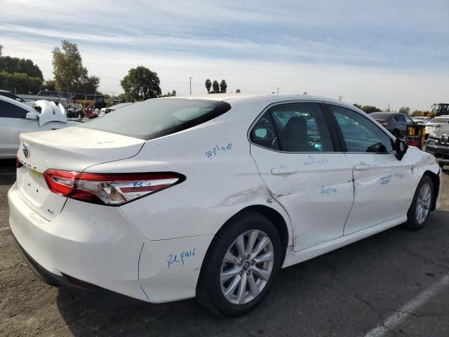 Photo 2 VIN: 4T1B11HK3JU635463 - TOYOTA CAMRY L 