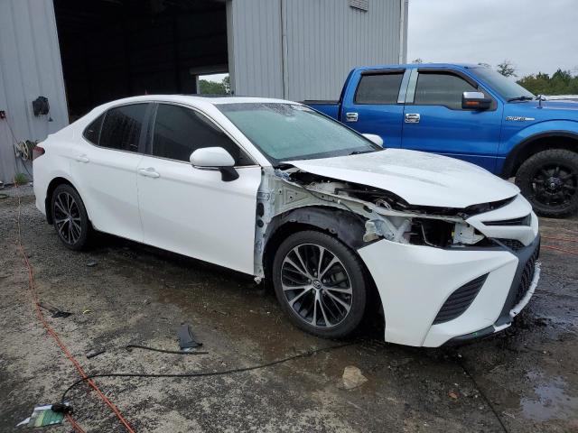 Photo 3 VIN: 4T1B11HK3JU635950 - TOYOTA CAMRY L 