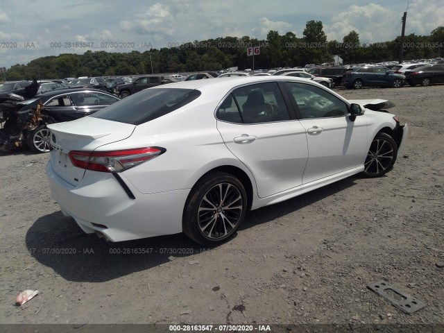 Photo 3 VIN: 4T1B11HK3JU644552 - TOYOTA CAMRY 