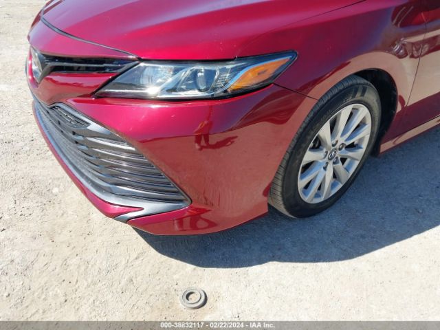 Photo 5 VIN: 4T1B11HK3JU644891 - TOYOTA CAMRY 