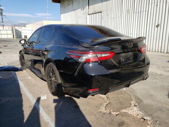 Photo 2 VIN: 4T1B11HK3JU646074 - TOYOTA CAMRY L 