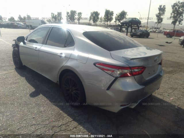 Photo 2 VIN: 4T1B11HK3JU662467 - TOYOTA CAMRY 