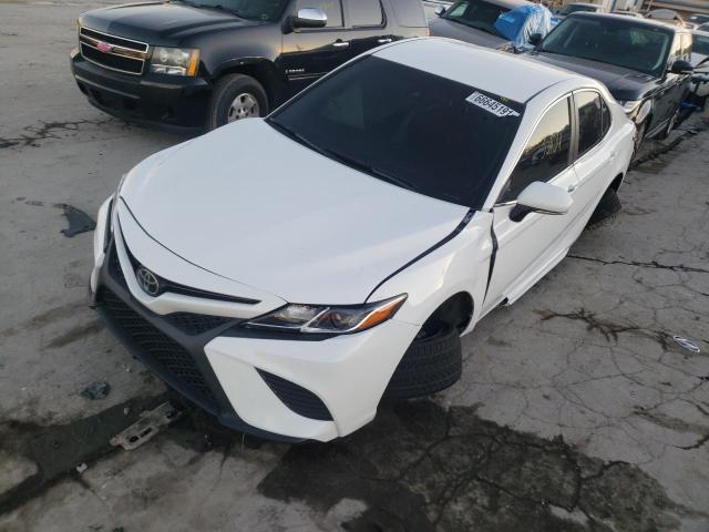 Photo 1 VIN: 4T1B11HK3JU668981 - TOYOTA CAMRY L 