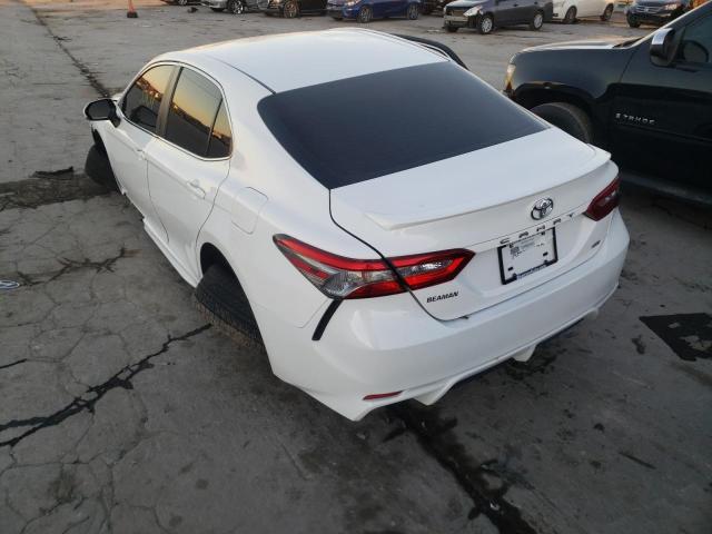 Photo 2 VIN: 4T1B11HK3JU668981 - TOYOTA CAMRY L 