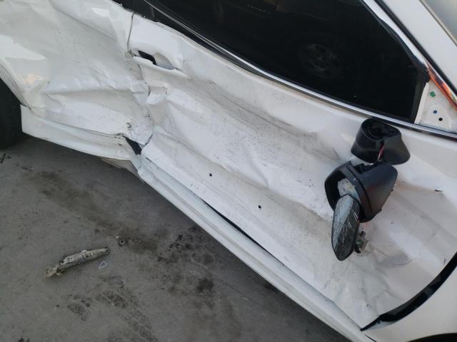 Photo 8 VIN: 4T1B11HK3JU668981 - TOYOTA CAMRY L 