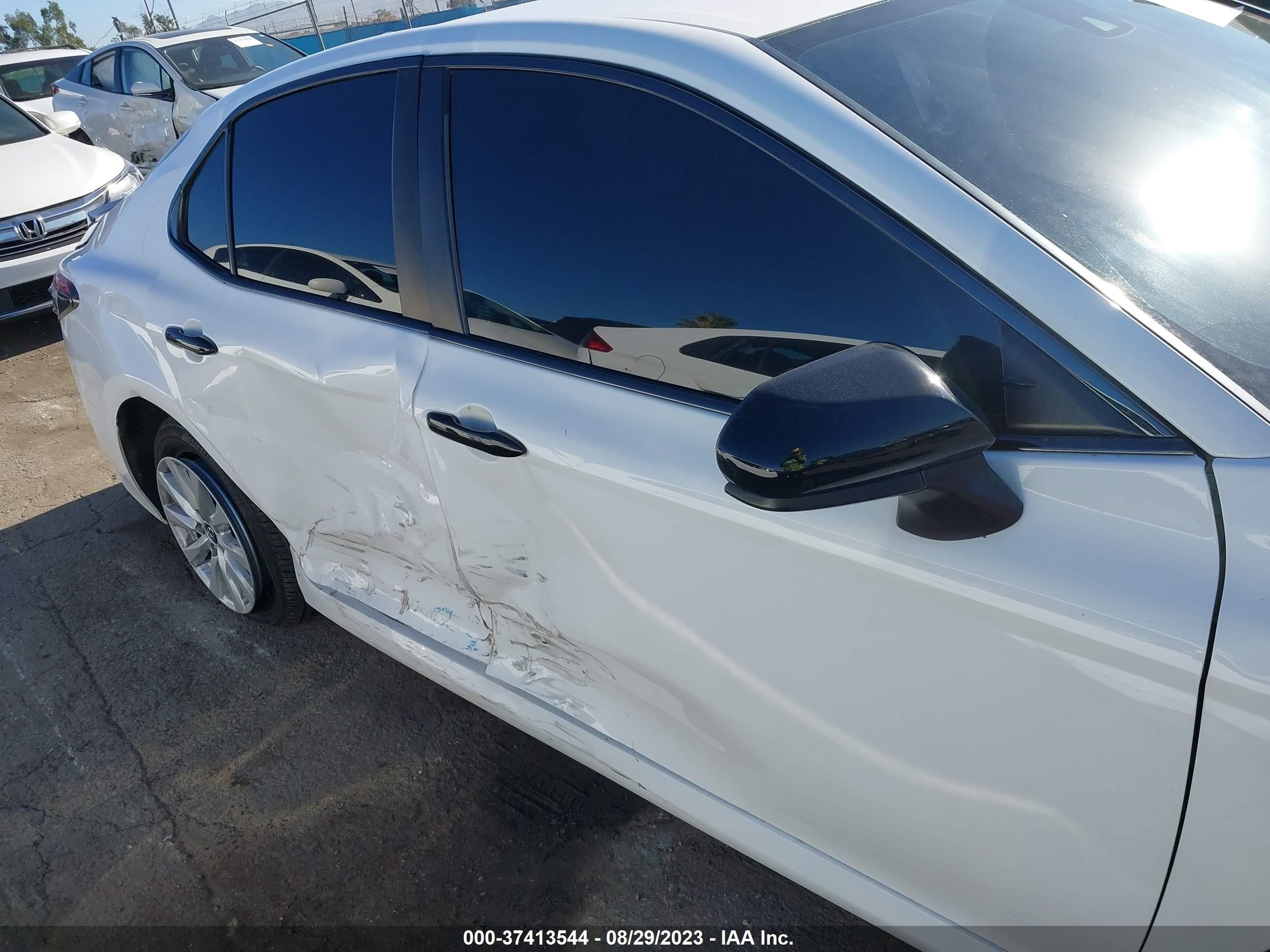 Photo 5 VIN: 4T1B11HK3KU203344 - TOYOTA CAMRY 