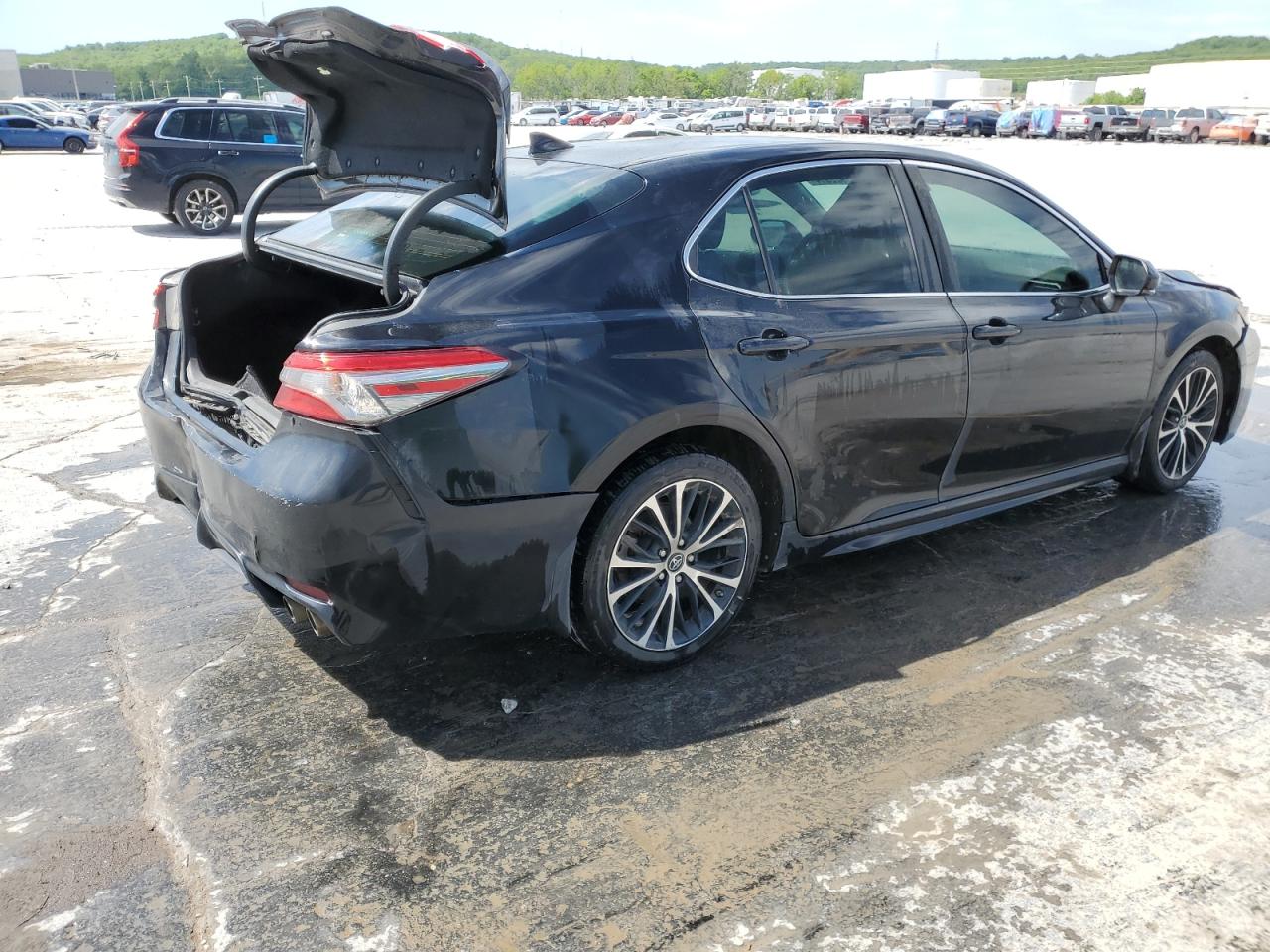 Photo 2 VIN: 4T1B11HK3KU248252 - TOYOTA CAMRY 