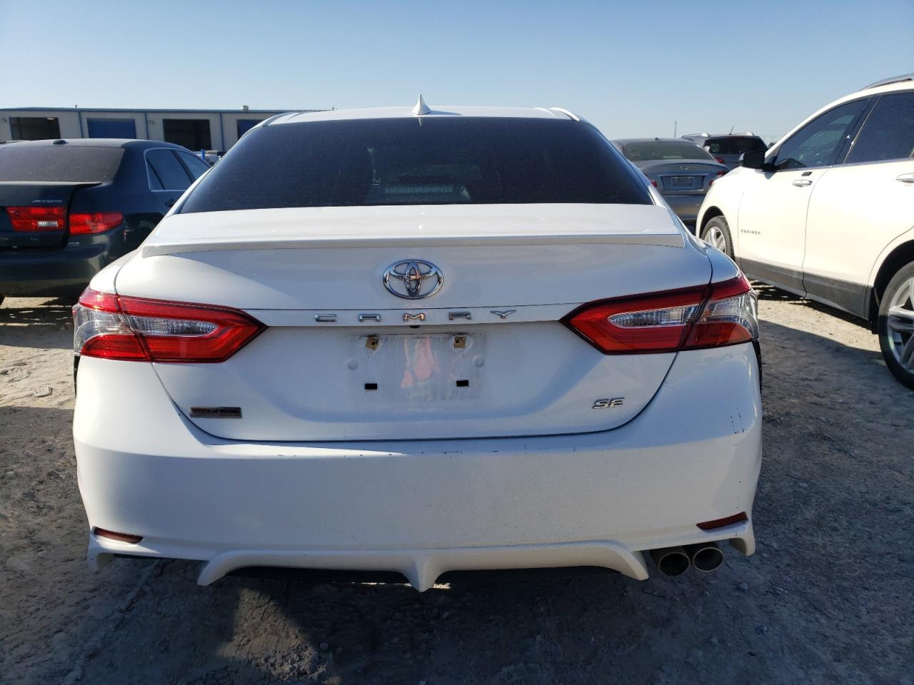 Photo 5 VIN: 4T1B11HK3KU275029 - TOYOTA CAMRY 