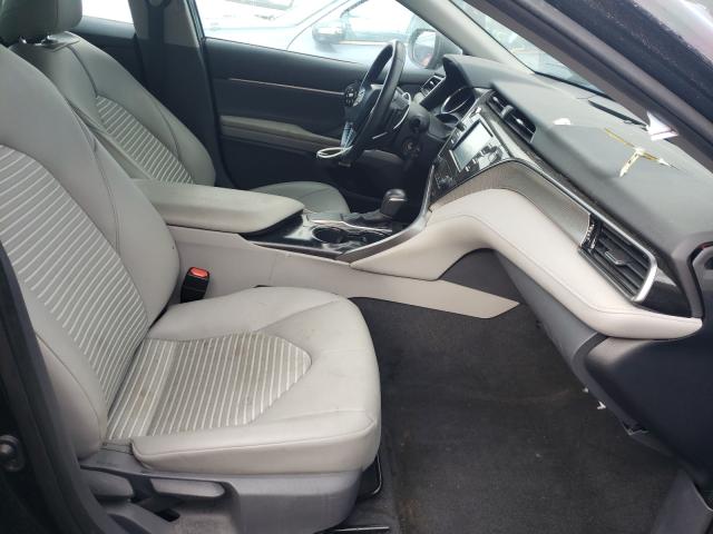 Photo 4 VIN: 4T1B11HK3KU297483 - TOYOTA CAMRY 