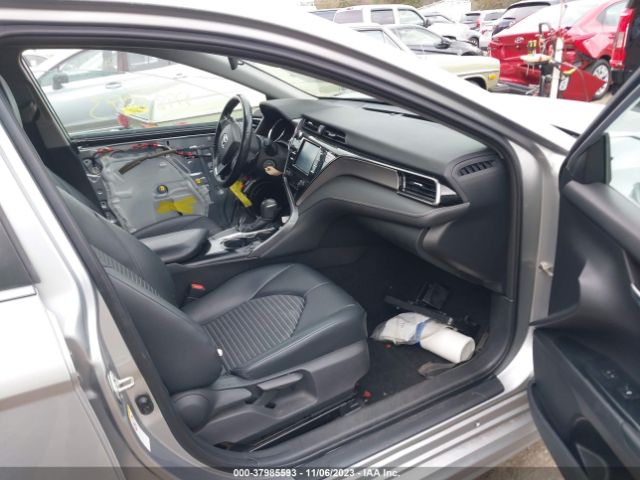 Photo 4 VIN: 4T1B11HK3KU694630 - TOYOTA CAMRY 