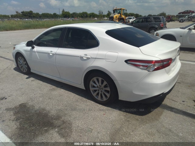 Photo 2 VIN: 4T1B11HK3KU711426 - TOYOTA CAMRY 