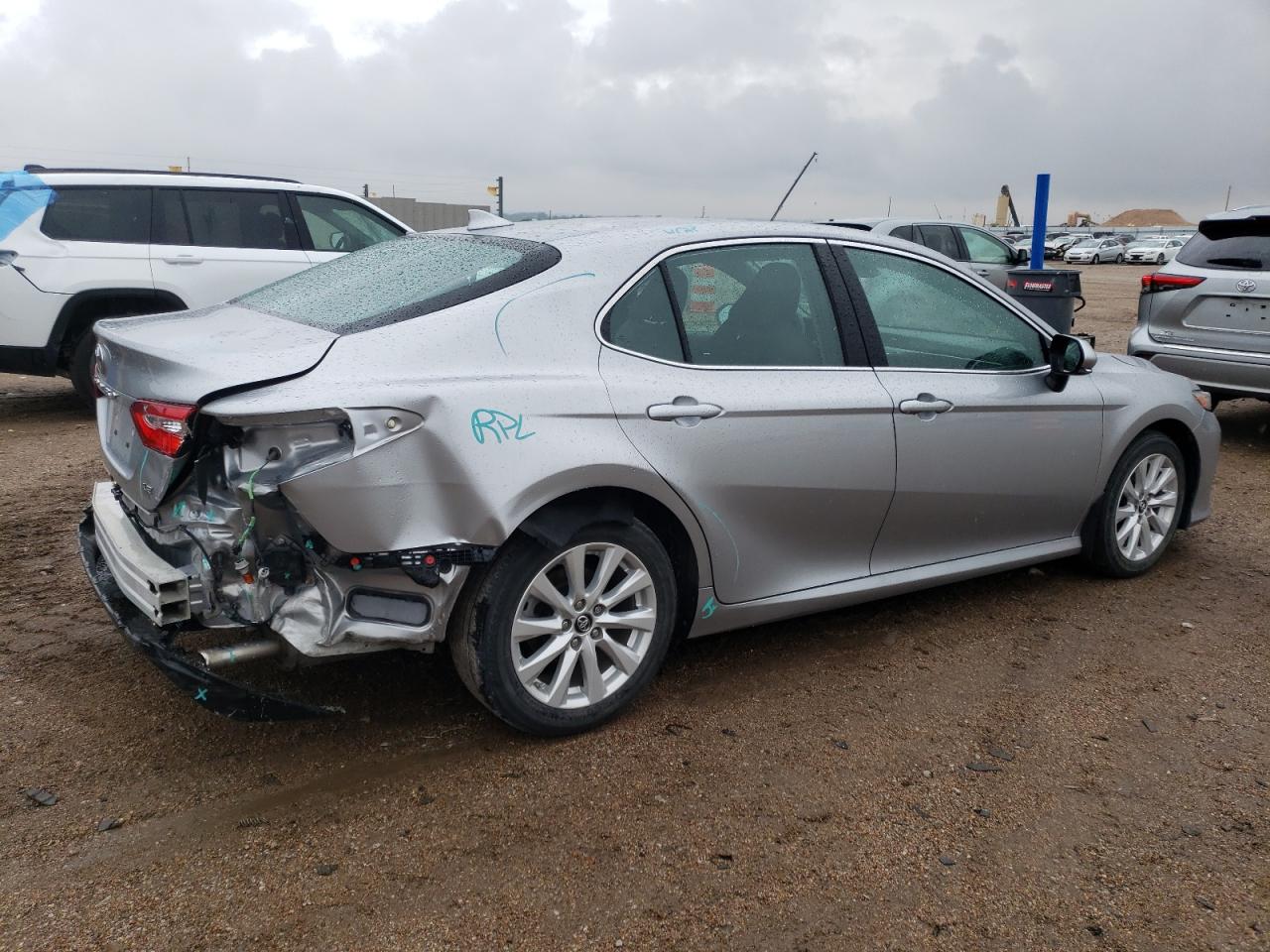 Photo 2 VIN: 4T1B11HK3KU730946 - TOYOTA CAMRY 