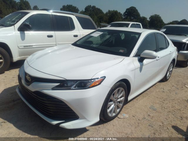 Photo 1 VIN: 4T1B11HK3KU751490 - TOYOTA CAMRY 