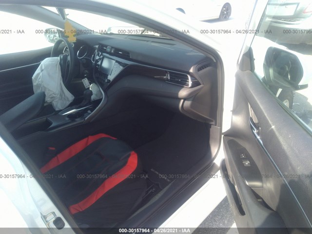 Photo 4 VIN: 4T1B11HK3KU834594 - TOYOTA CAMRY 