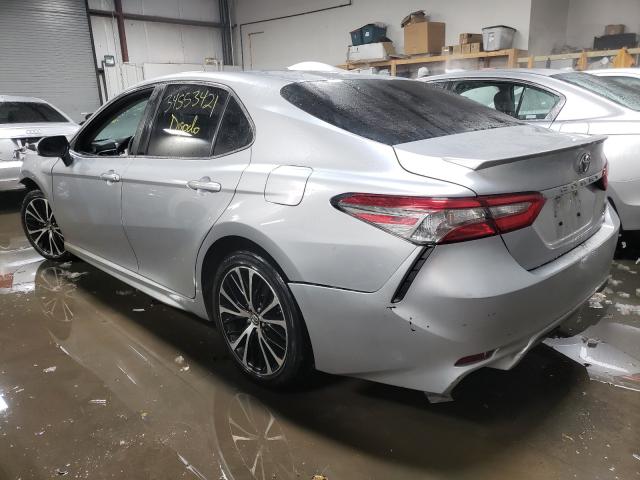 Photo 2 VIN: 4T1B11HK4JU004852 - TOYOTA CAMRY L 