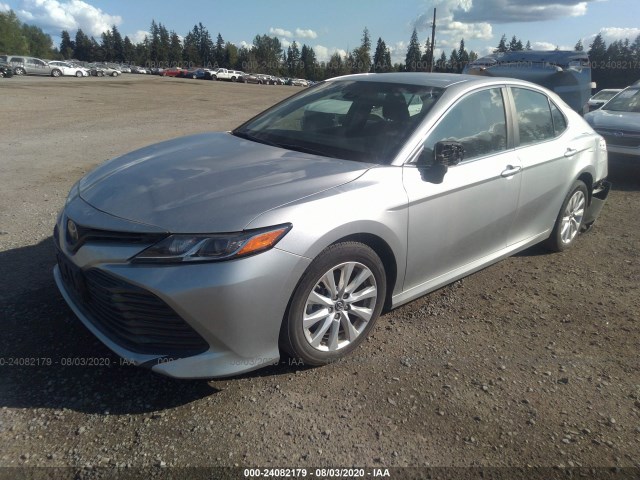 Photo 1 VIN: 4T1B11HK4JU010828 - TOYOTA CAMRY 