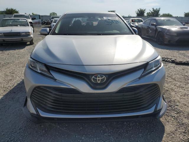 Photo 4 VIN: 4T1B11HK4JU029718 - TOYOTA CAMRY 