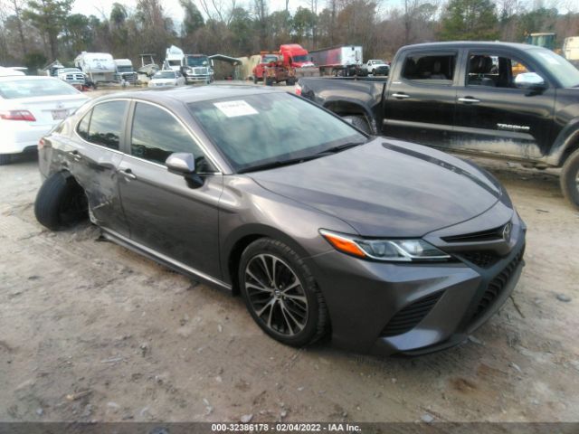 Photo 0 VIN: 4T1B11HK4JU032733 - TOYOTA CAMRY 