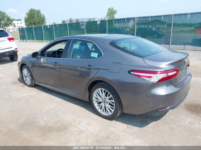 Photo 2 VIN: 4T1B11HK4JU035986 - TOYOTA CAMRY 