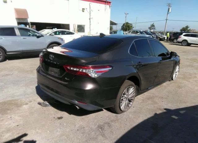 Photo 3 VIN: 4T1B11HK4JU036300 - TOYOTA CAMRY 