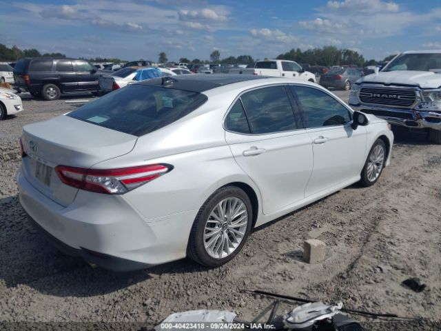 Photo 3 VIN: 4T1B11HK4JU036782 - TOYOTA CAMRY 