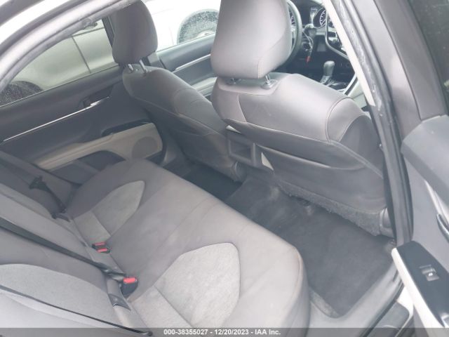 Photo 7 VIN: 4T1B11HK4JU058166 - TOYOTA CAMRY 