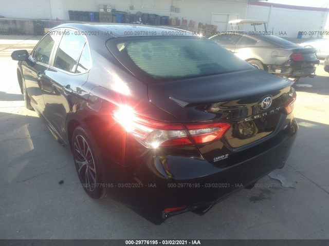 Photo 2 VIN: 4T1B11HK4JU059379 - TOYOTA CAMRY 