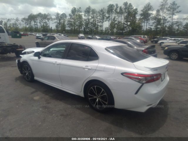 Photo 2 VIN: 4T1B11HK4JU079986 - TOYOTA CAMRY 