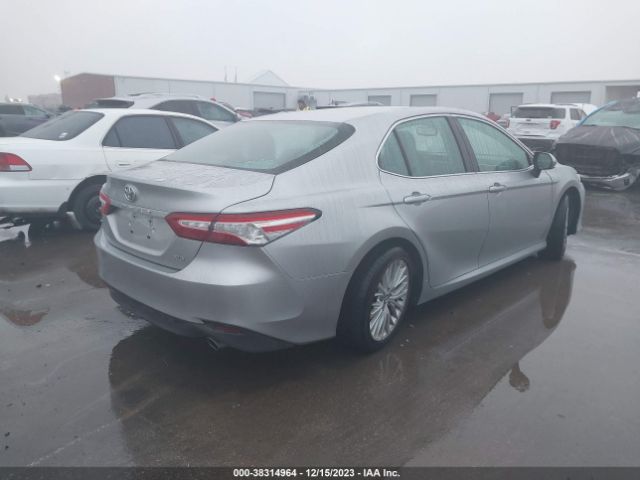 Photo 3 VIN: 4T1B11HK4JU086114 - TOYOTA CAMRY 