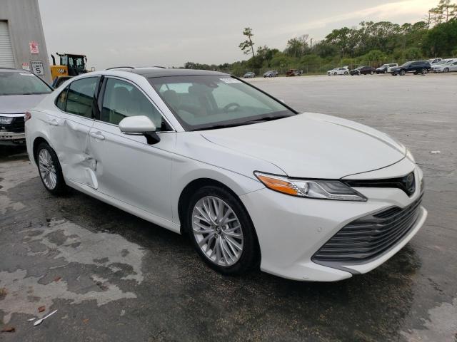 Photo 3 VIN: 4T1B11HK4JU102196 - TOYOTA CAMRY L 