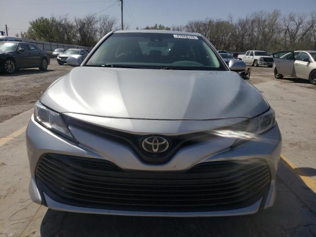 Photo 4 VIN: 4T1B11HK4JU103736 - TOYOTA CAMRY L 