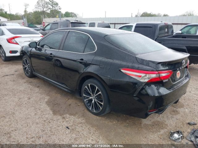 Photo 2 VIN: 4T1B11HK4JU108547 - TOYOTA CAMRY 