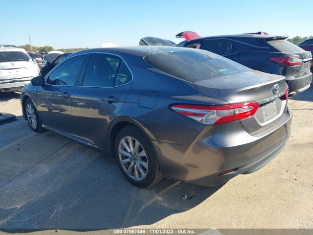 Photo 2 VIN: 4T1B11HK4JU109469 - TOYOTA CAMRY 