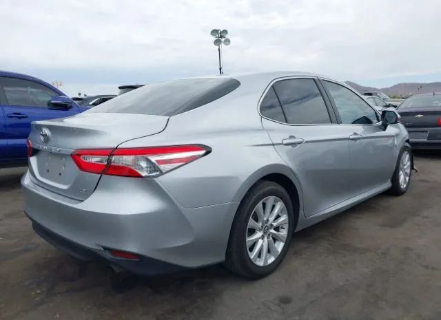 Photo 3 VIN: 4T1B11HK4JU110394 - TOYOTA CAMRY 