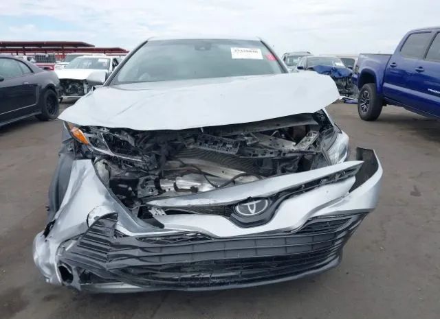 Photo 5 VIN: 4T1B11HK4JU110394 - TOYOTA CAMRY 