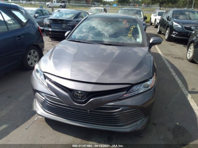 Photo 5 VIN: 4T1B11HK4JU122593 - TOYOTA CAMRY 