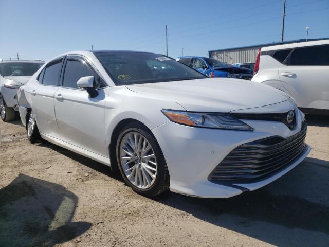 Photo 3 VIN: 4T1B11HK4JU122657 - TOYOTA CAMRY 