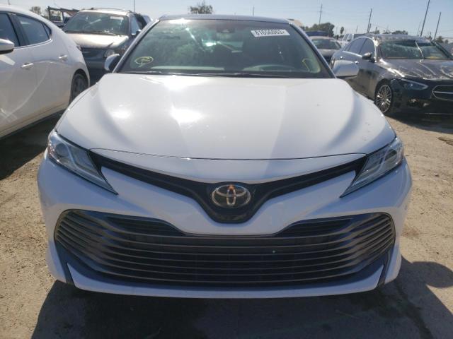 Photo 4 VIN: 4T1B11HK4JU122657 - TOYOTA CAMRY 