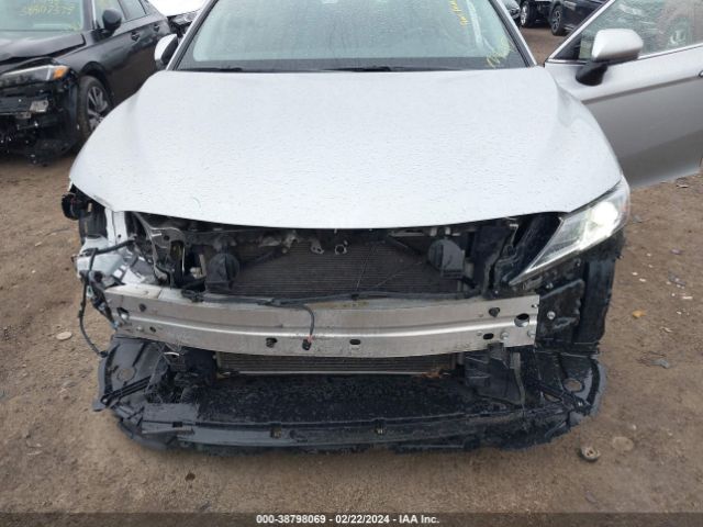 Photo 5 VIN: 4T1B11HK4JU140897 - TOYOTA CAMRY 