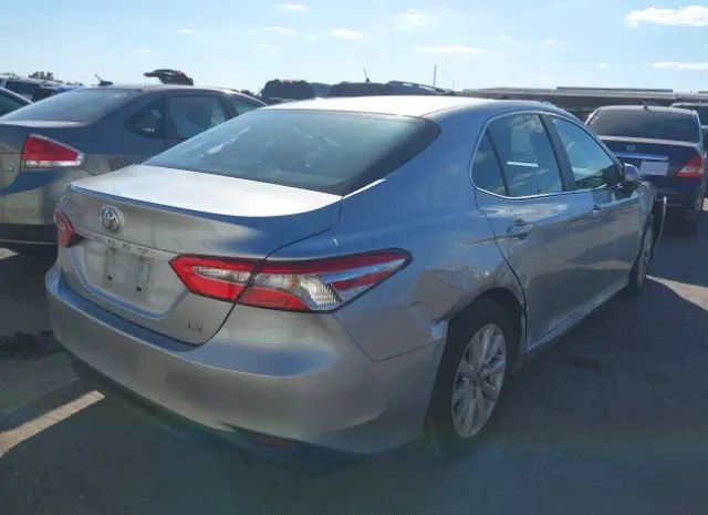 Photo 3 VIN: 4T1B11HK4JU140916 - TOYOTA CAMRY 