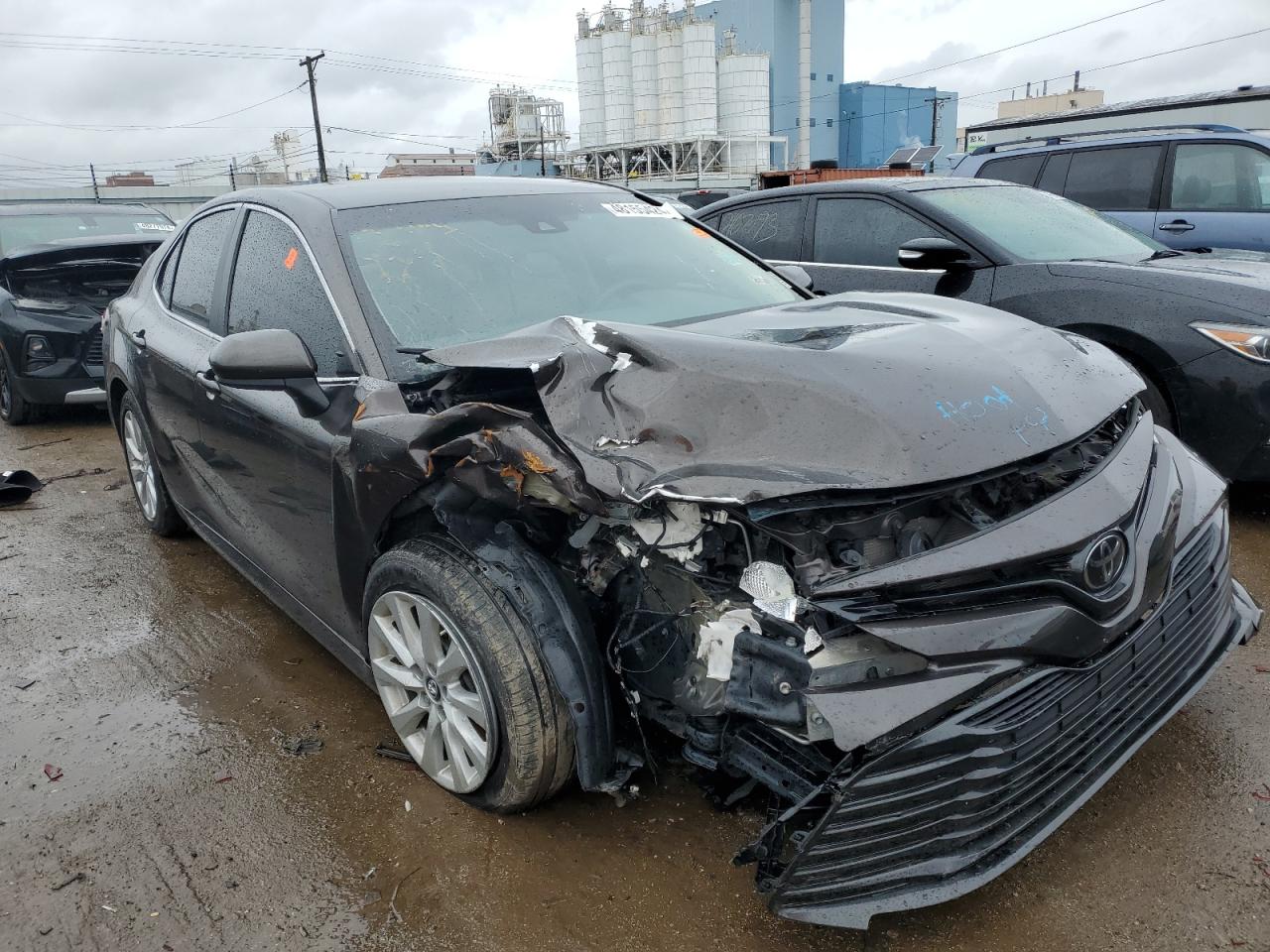 Photo 3 VIN: 4T1B11HK4JU141550 - TOYOTA CAMRY L 