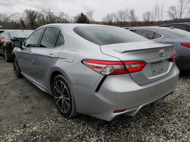 Photo 2 VIN: 4T1B11HK4JU143492 - TOYOTA CAMRY L 